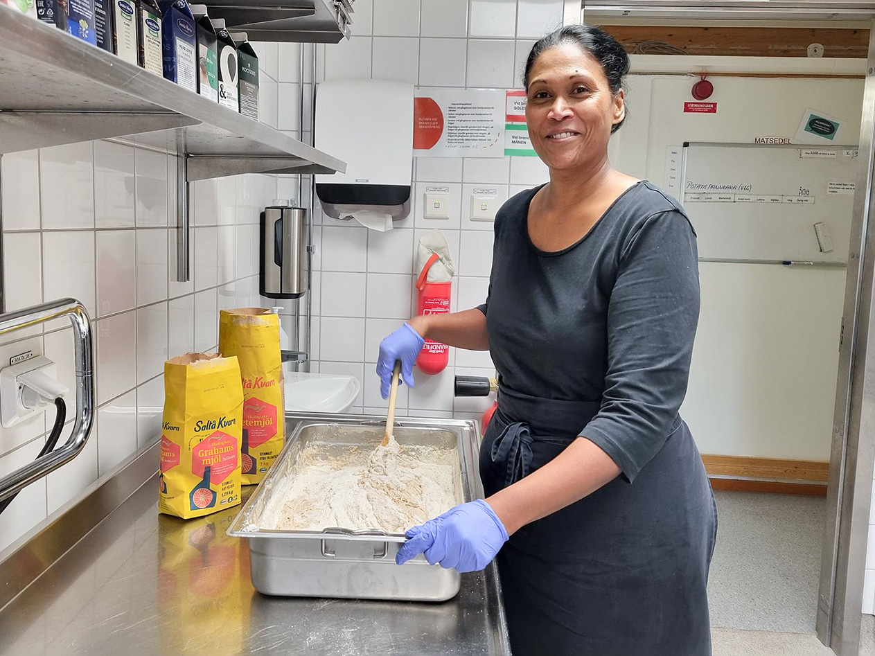 Emma Lind, kock på Dungens förskola, har nominerats till priset "Årets lokala mathjälte"