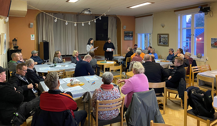 Drygt 30 personer var med på dialogmötet i Brändön - Örarna.