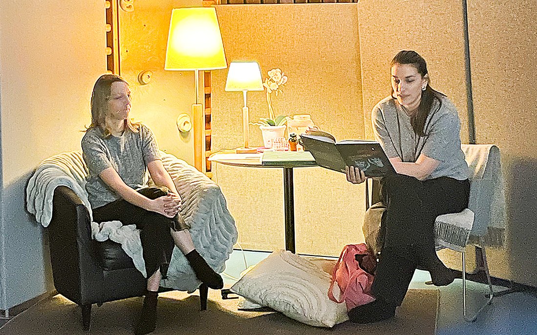 Barnboksförfattarna Elina Ulvefeldt och Jenny Hedström berättade om sin nya bok.