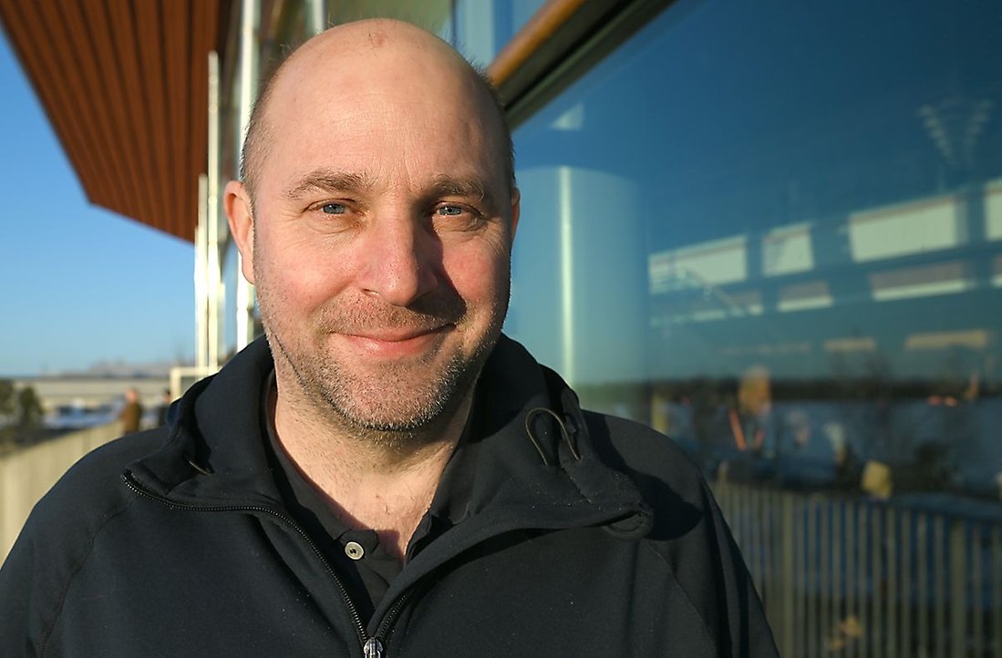 Lars Mandahl har bra koll på skärgården och dess öar.