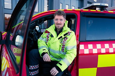 Hemvändaren Oskar hittade drömjobbet på räddningstjänsten